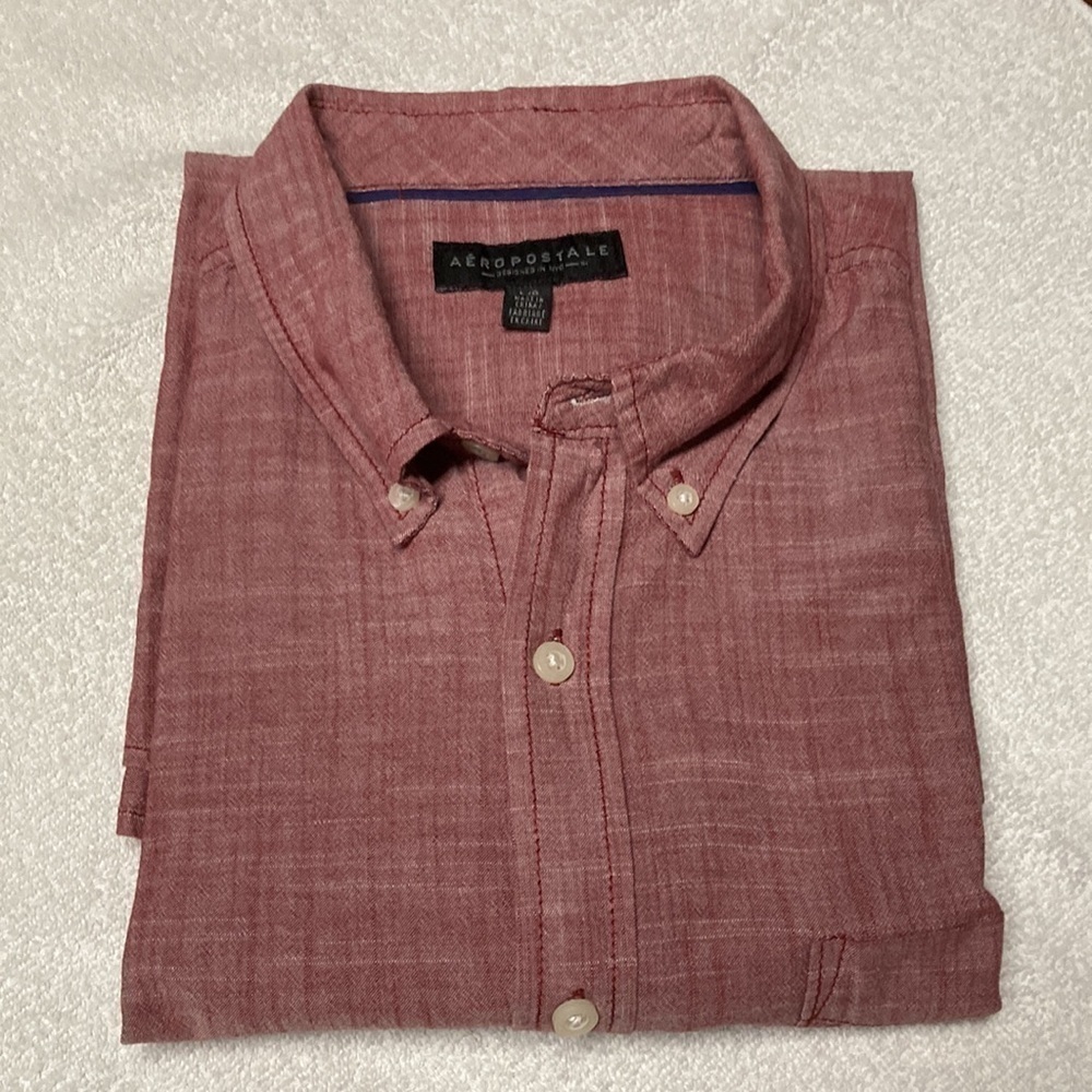 Aeropostale Large, Barn red.